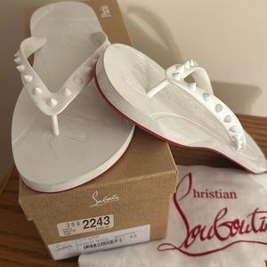 CHRISTIAN LOUBOUTIN Loubi Flip Flop, size 42 (12B).     Worn twice, like new.